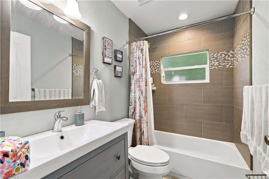 590 6th St, Naples, photo 46
