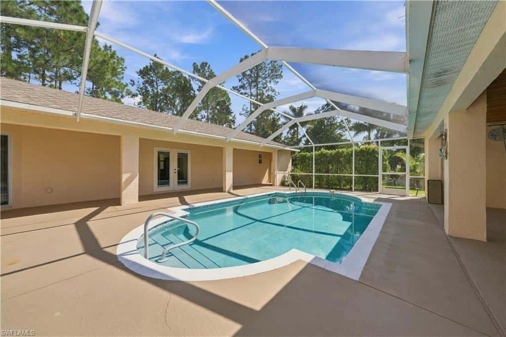 590 6th St, Naples, photo 38
