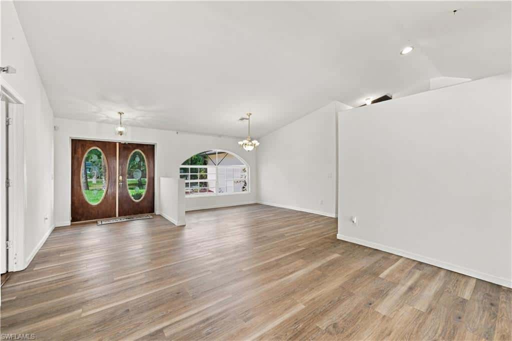 590 6th St, Naples, photo 10