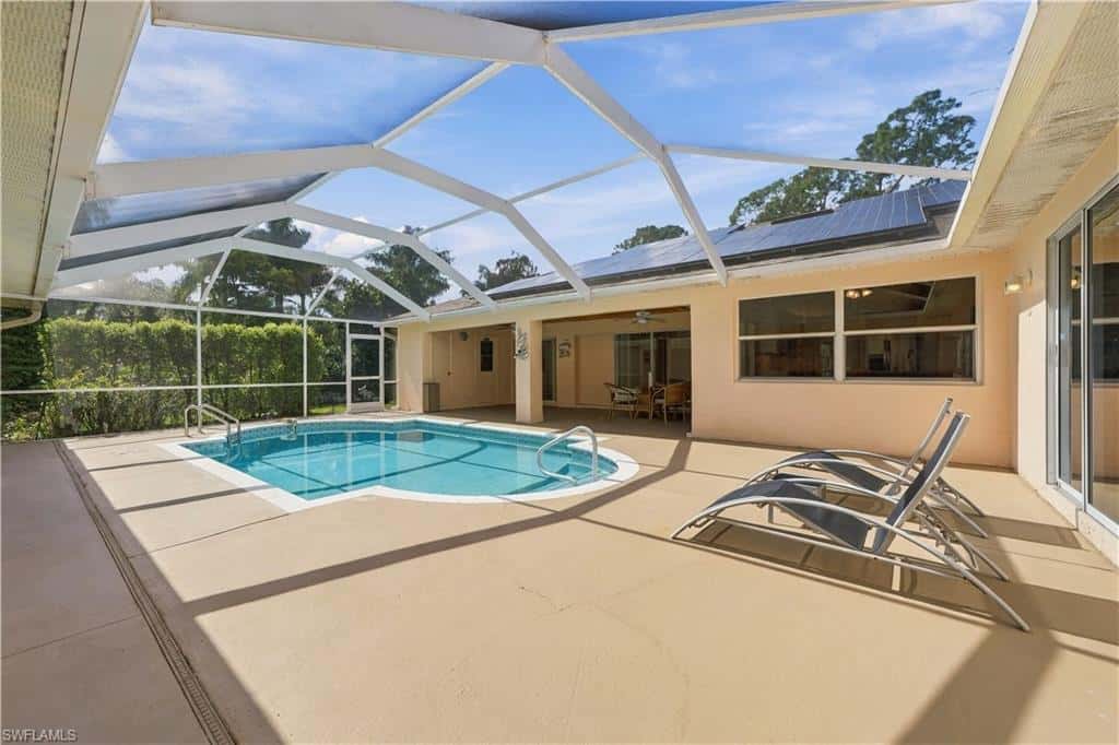 590 6th St, Naples, photo 37