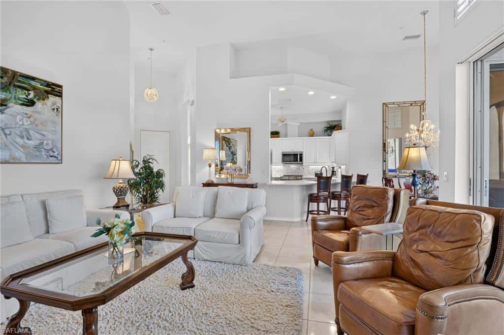 1600 Clermont Dr #403, Naples, photo 6