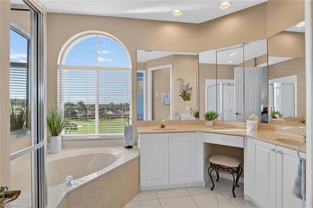 1600 Clermont Dr #403, Naples, photo 17