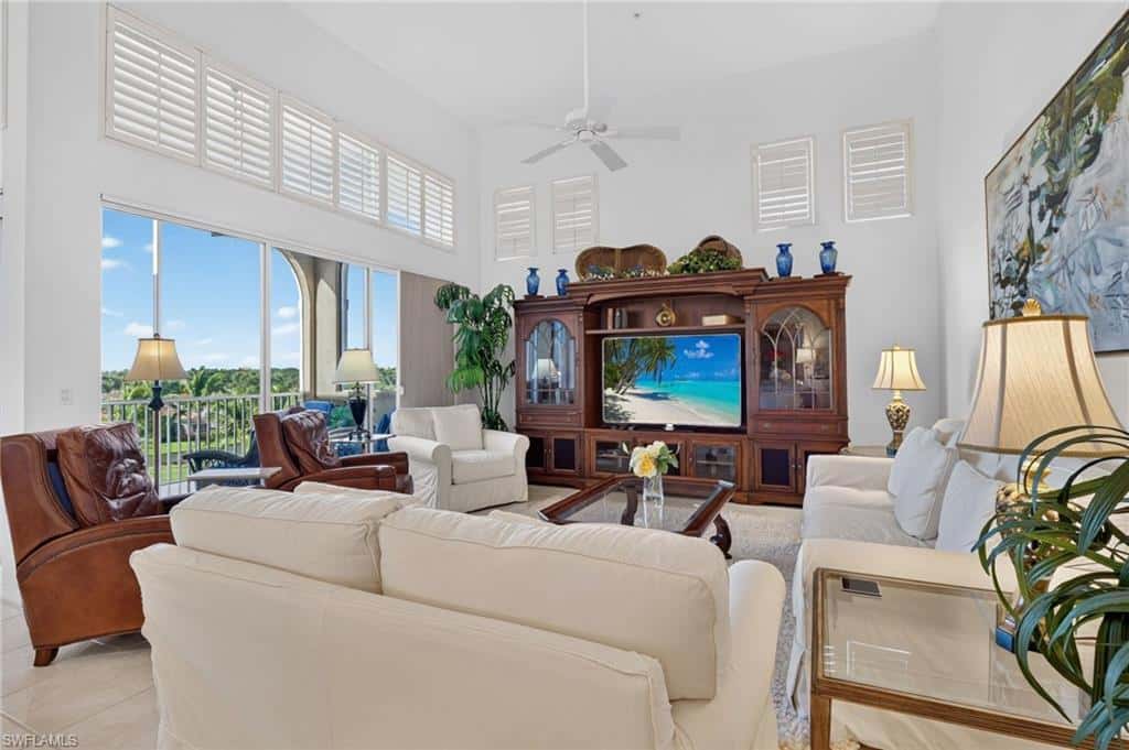 1600 Clermont Dr #403, Naples, photo 4