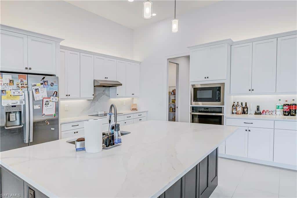 1806 39th Ter, Cape Coral, photo 17