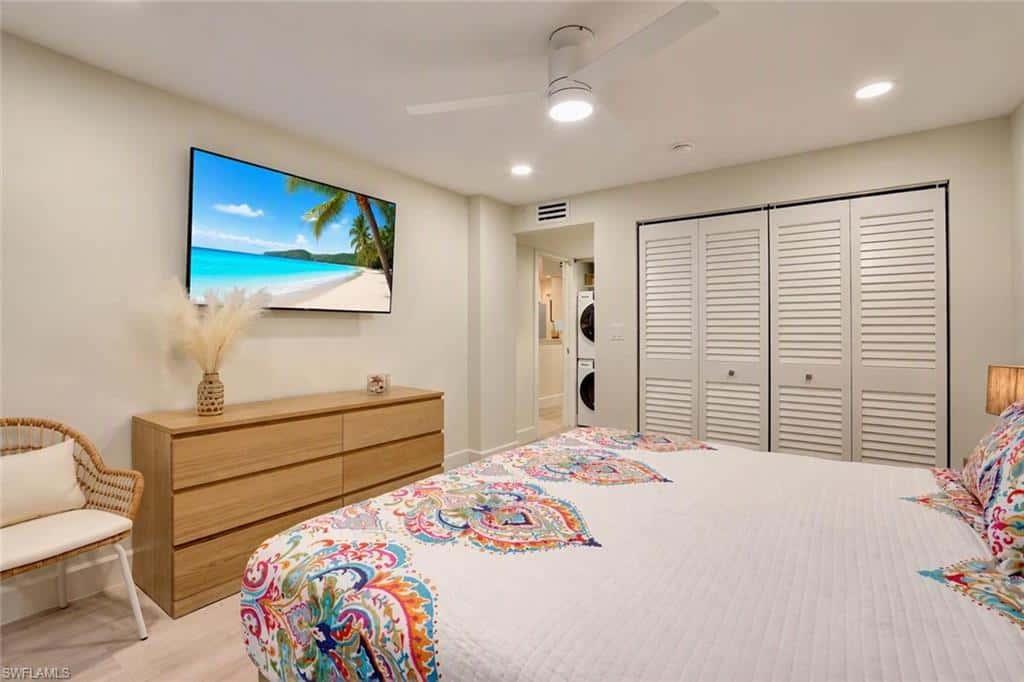 1300 Gulf Shore Blvd #110, Naples, photo 17