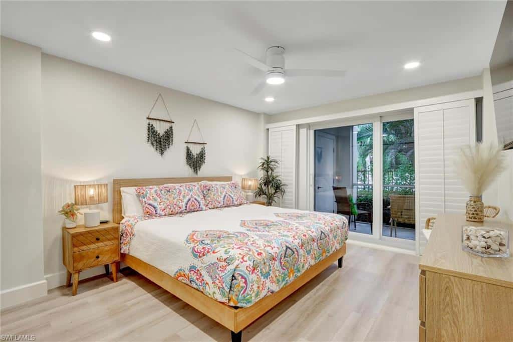 1300 Gulf Shore Blvd #110, Naples, photo 16