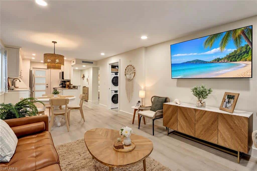 1300 Gulf Shore Blvd #110, Naples, photo 9