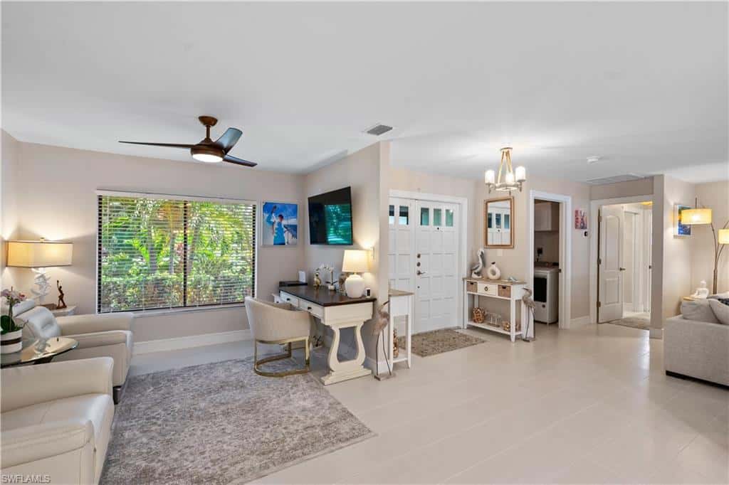 7337 Lake Dr, Fort Myers, photo 9