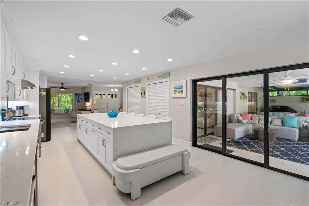 7337 Lake Dr, Fort Myers, photo 18