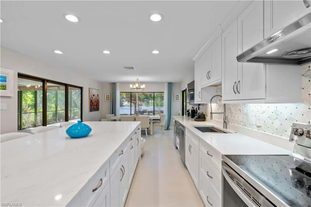 7337 Lake Dr, Fort Myers, photo 15