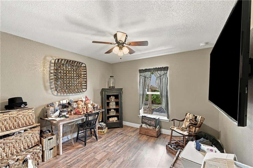 2301 33rd Ln, Cape Coral, photo 31