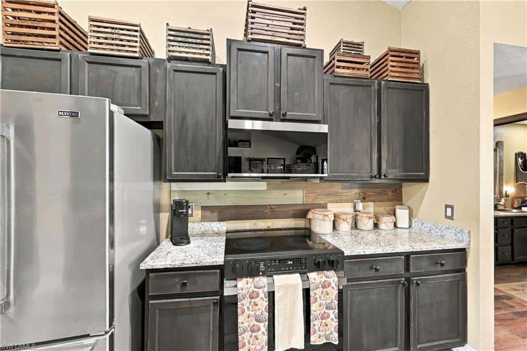 2301 33rd Ln, Cape Coral, photo 25