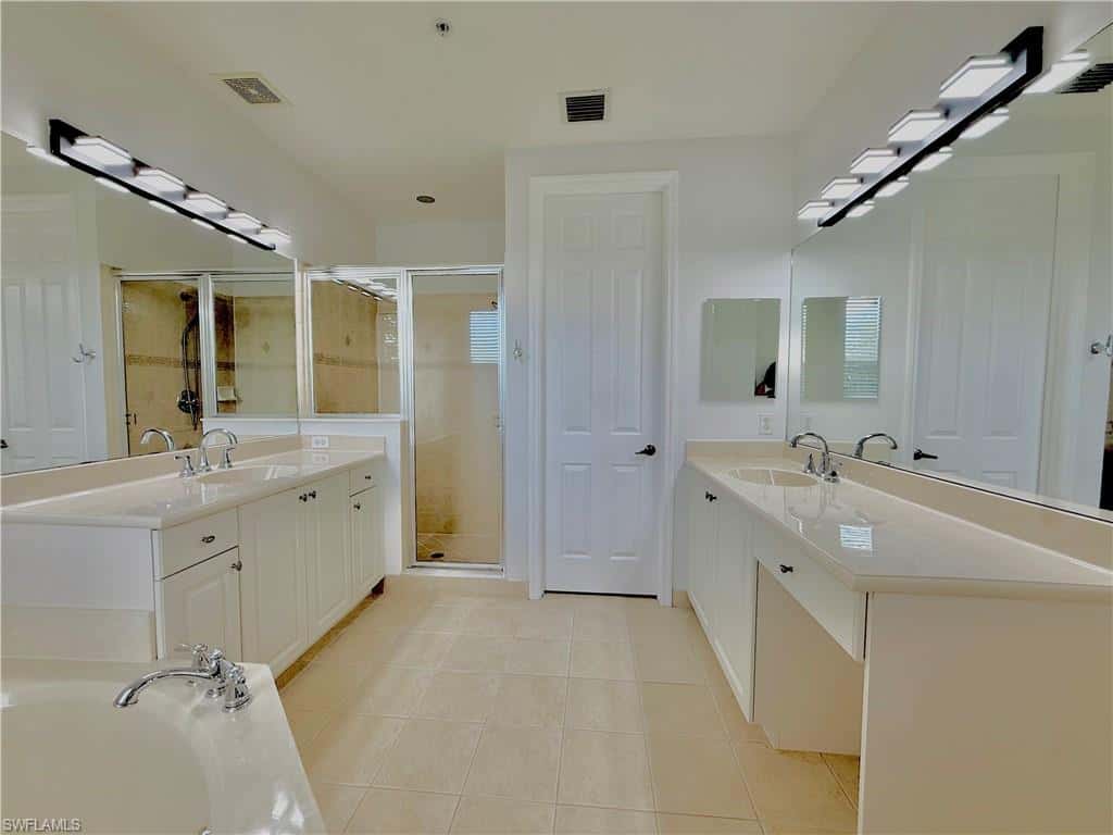 1370 Mariposa Cir #22105, Naples, photo 21
