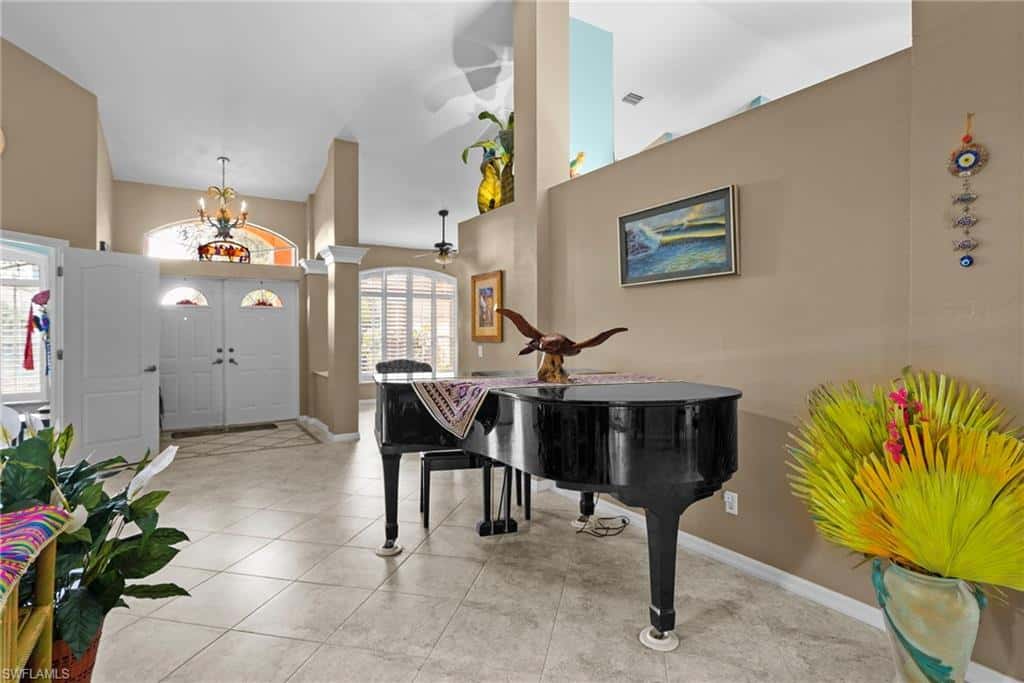 619 Parkdale Blvd, Lehigh Acres, photo 8