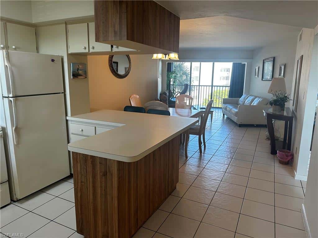 995 Anglers Cv #n405, Marco Island, photo 5