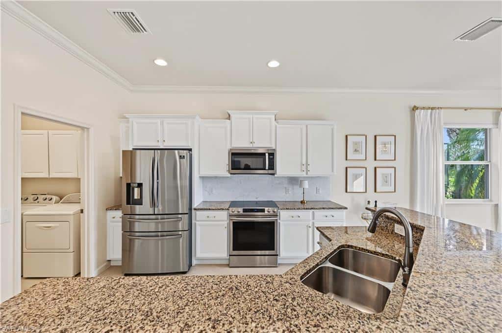 10523 Yorkstone Dr, Bonita Springs, photo 17