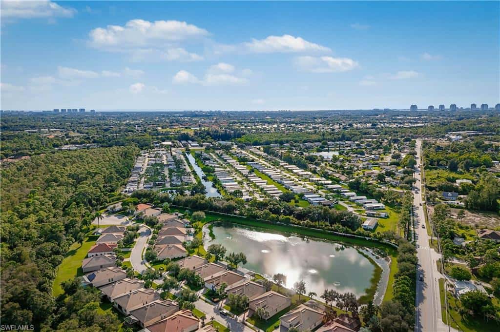 10523 Yorkstone Dr, Bonita Springs, photo 28