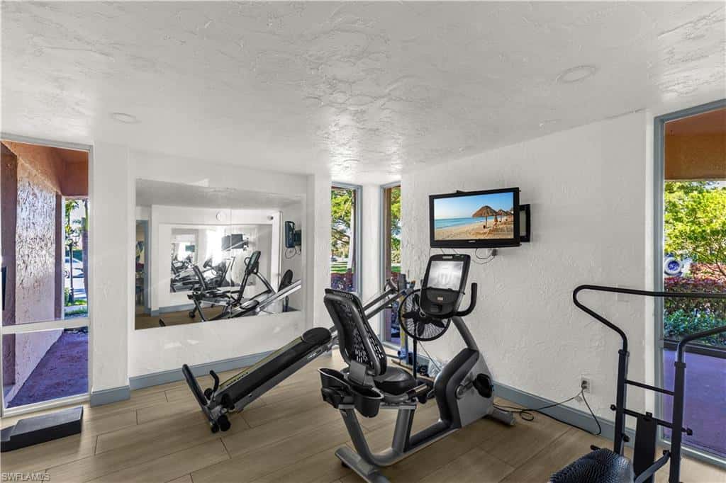 150 Turtle Lake Ct #307, Naples, photo 30