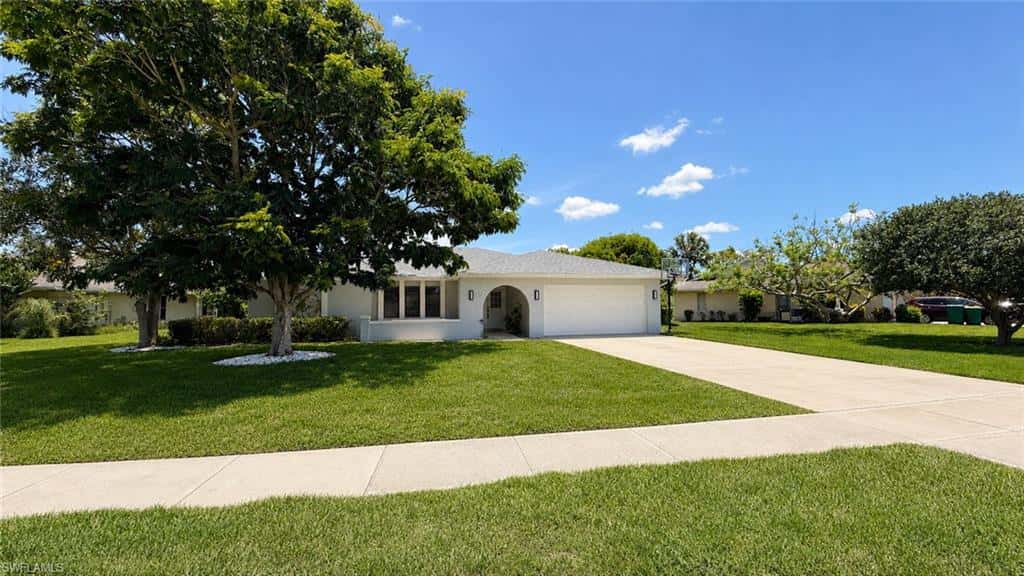 1089 Nottingham Dr, Naples, photo 6