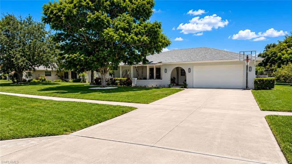 1089 Nottingham Dr, Naples, photo 5