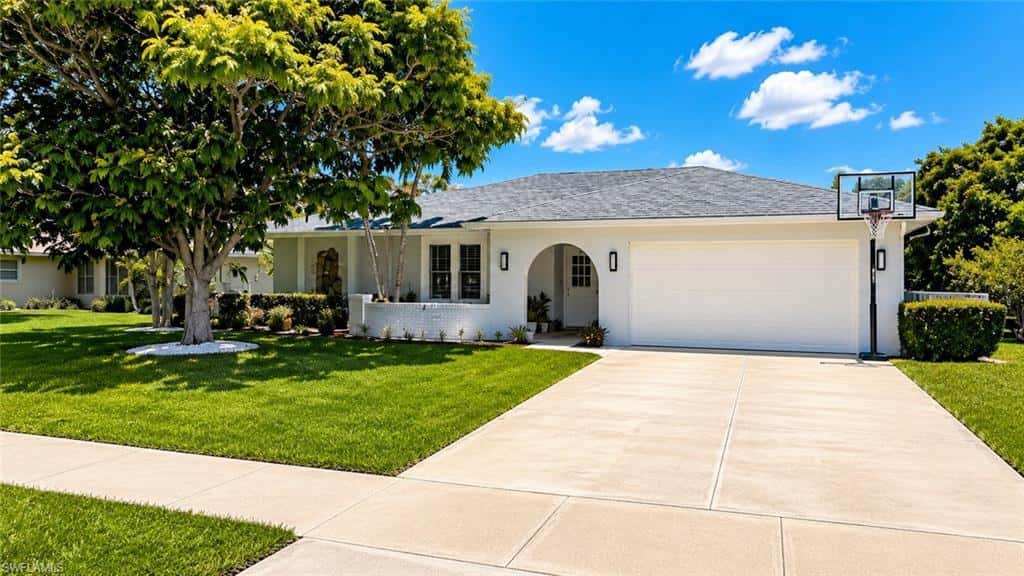 1089 Nottingham Dr, Naples, photo 4