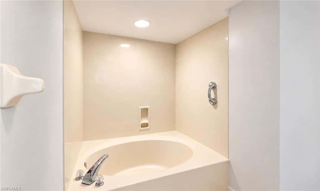 1407 Monarch Cir #b2, Naples, photo 39