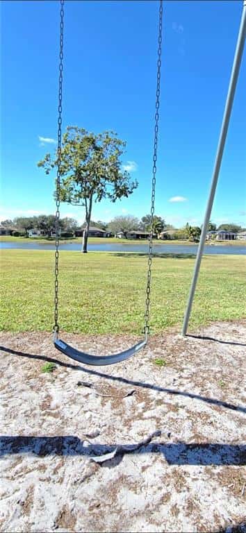 687 Grove Dr, Naples, photo 36