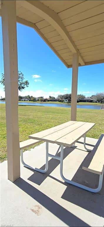 687 Grove Dr, Naples, photo 28