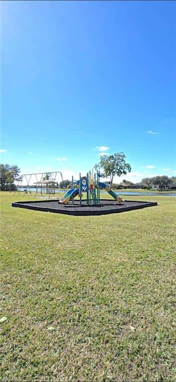 687 Grove Dr, Naples, photo 30