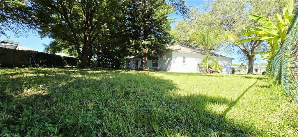 687 Grove Dr, Naples, photo 18