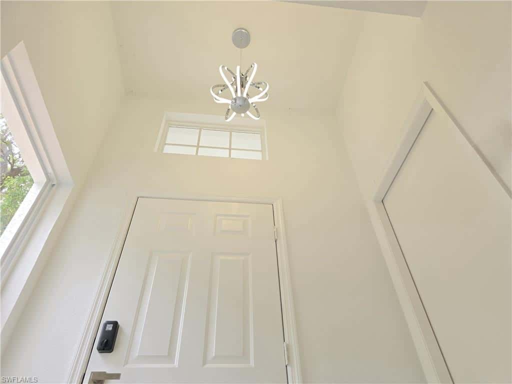 687 Grove Dr, Naples, photo 8