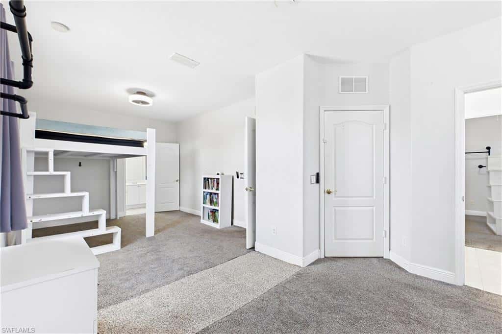 3028 Lake Butler Ct, Cape Coral, photo 37