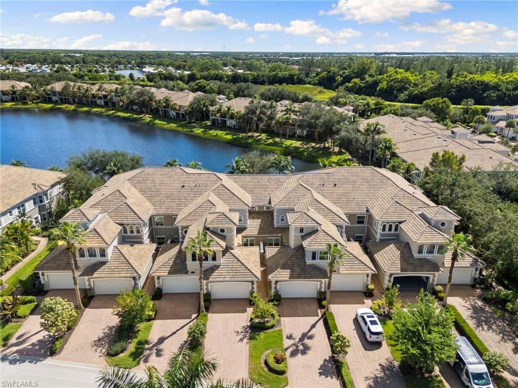 9224 Campanile Cir #101, Naples, photo 32