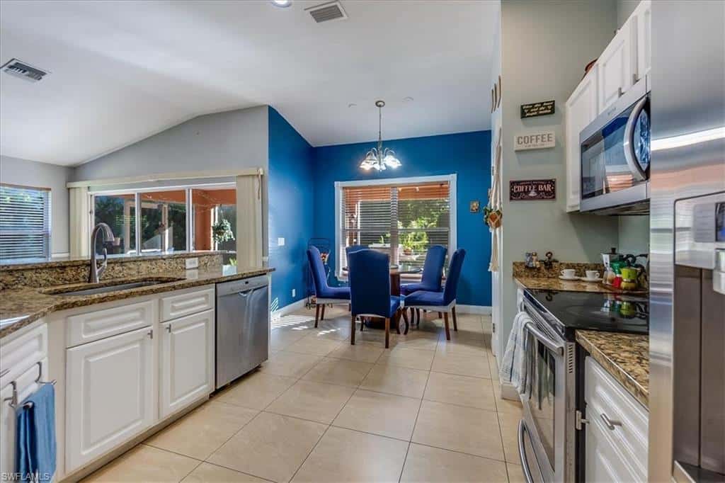 9230 Middle Oak Dr, Fort Myers, photo 5