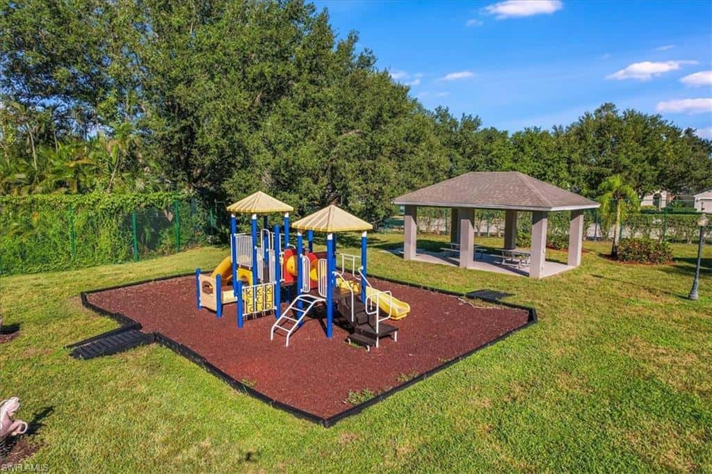 9230 Middle Oak Dr, Fort Myers, photo 26