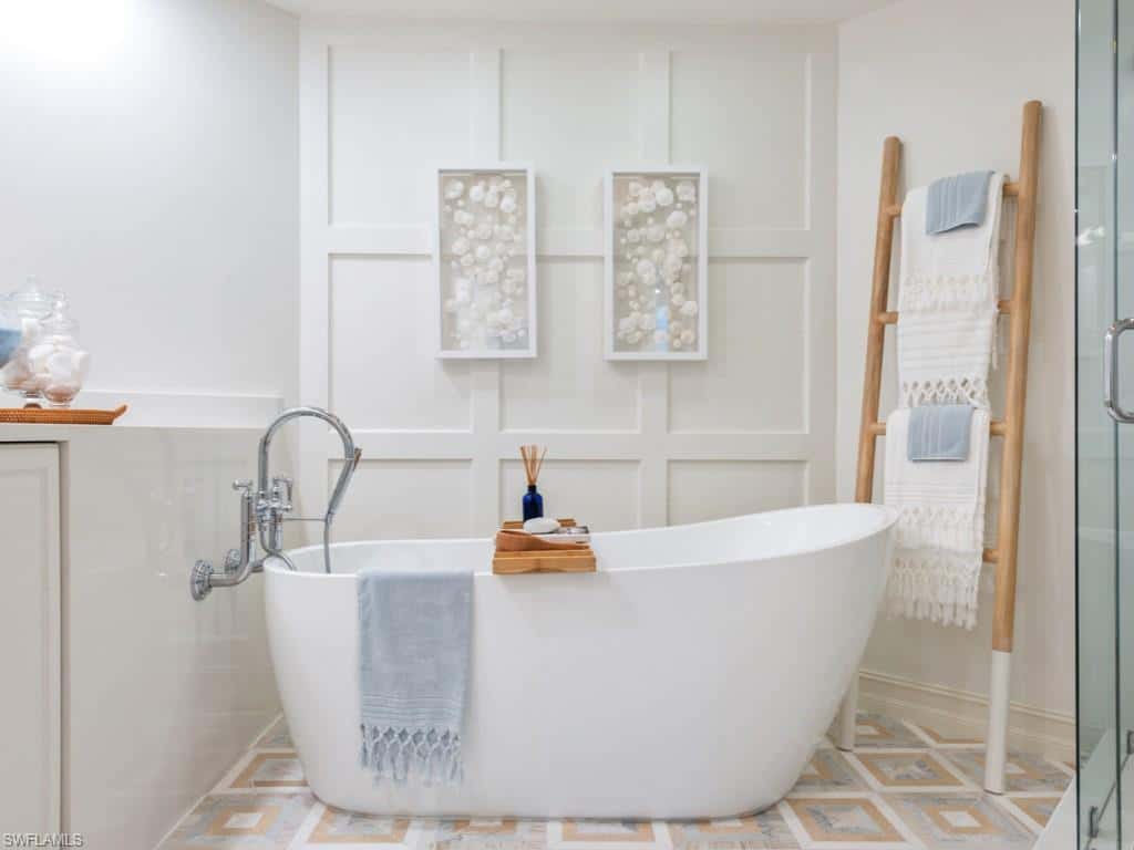 2738 Tiburon Blvd #202, Naples, photo 23