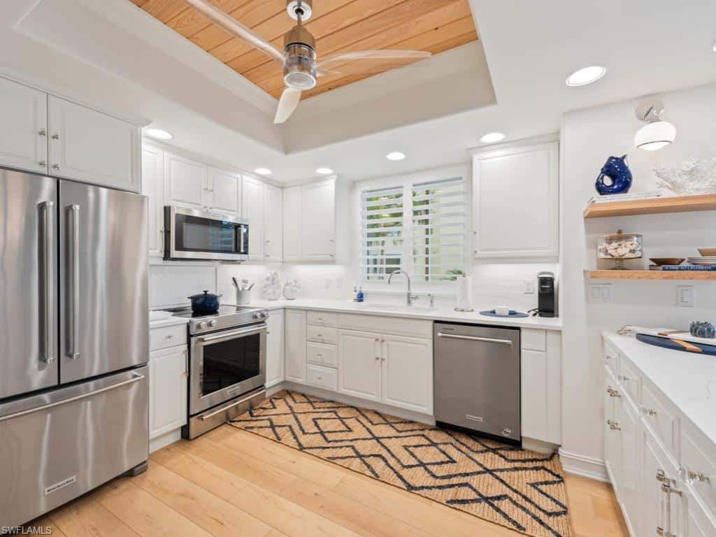 2738 Tiburon Blvd #202, Naples, photo 6