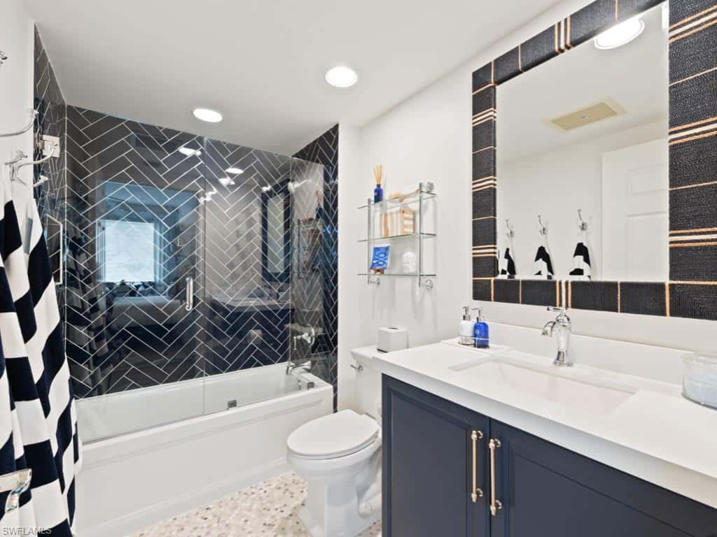 2738 Tiburon Blvd #202, Naples, photo 15