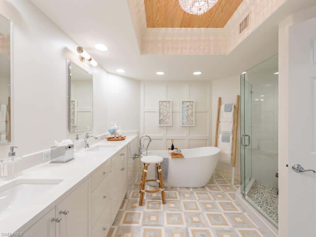 2738 Tiburon Blvd #202, Naples, photo 21