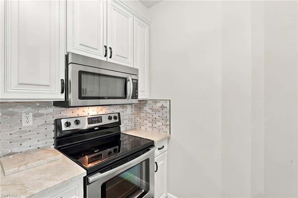 23151 Fashion Dr #305, Estero, photo 4