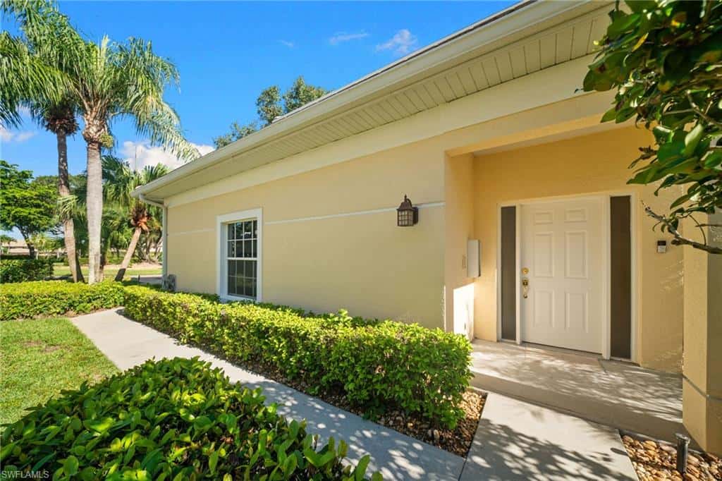 8520 Mystic Greens Way #406, Naples, photo 5