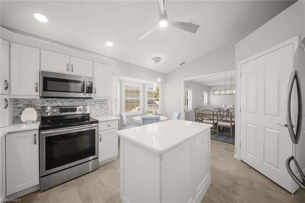 8520 Mystic Greens Way #406, Naples, photo 21