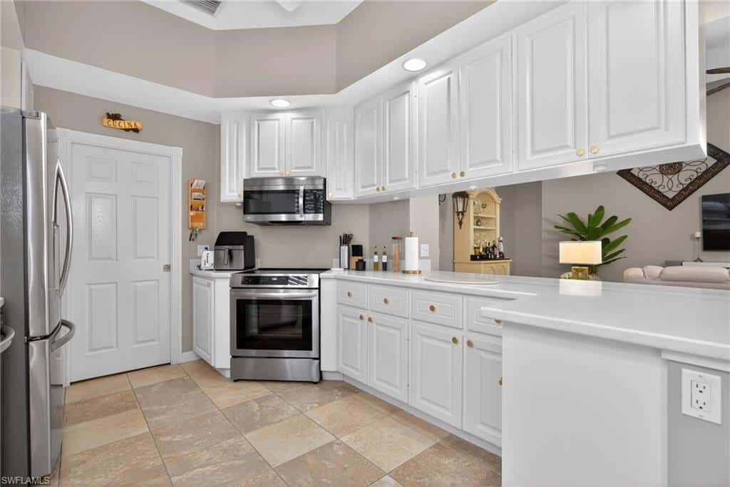 2271 Heydon Cir, Naples, photo 9