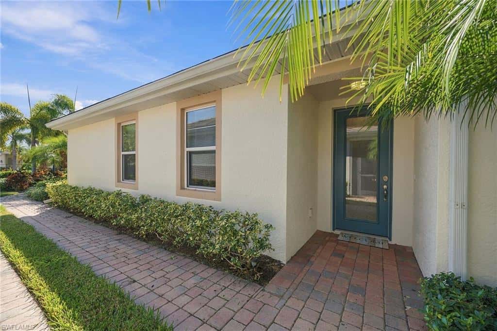 14943 Edgewater Cir, Naples, photo 25