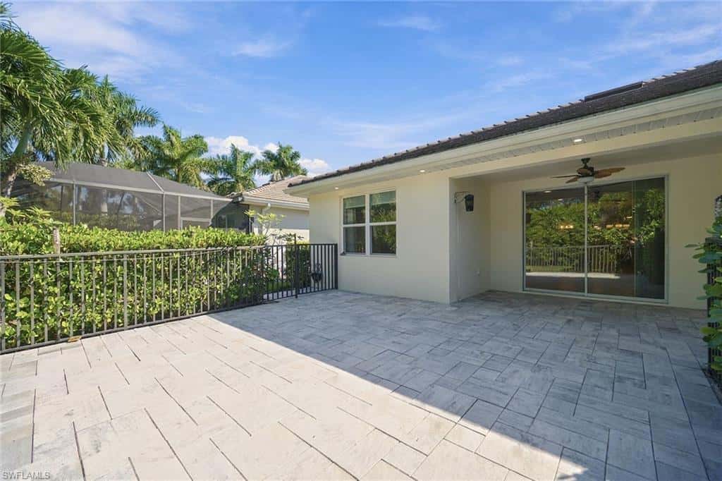 14943 Edgewater Cir, Naples, photo 21