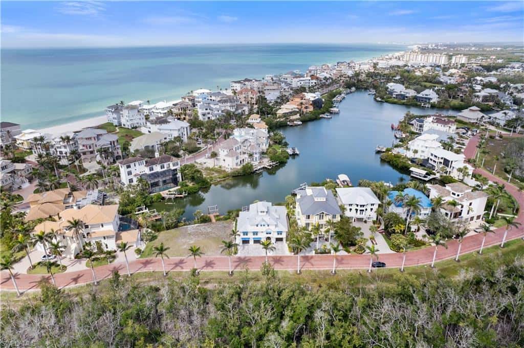 237 Bayfront Dr, Bonita Springs, photo 47