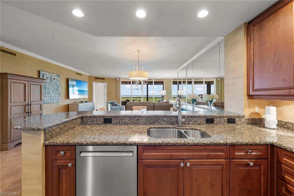23850 Via Italia Cir #603, Estero, photo 9