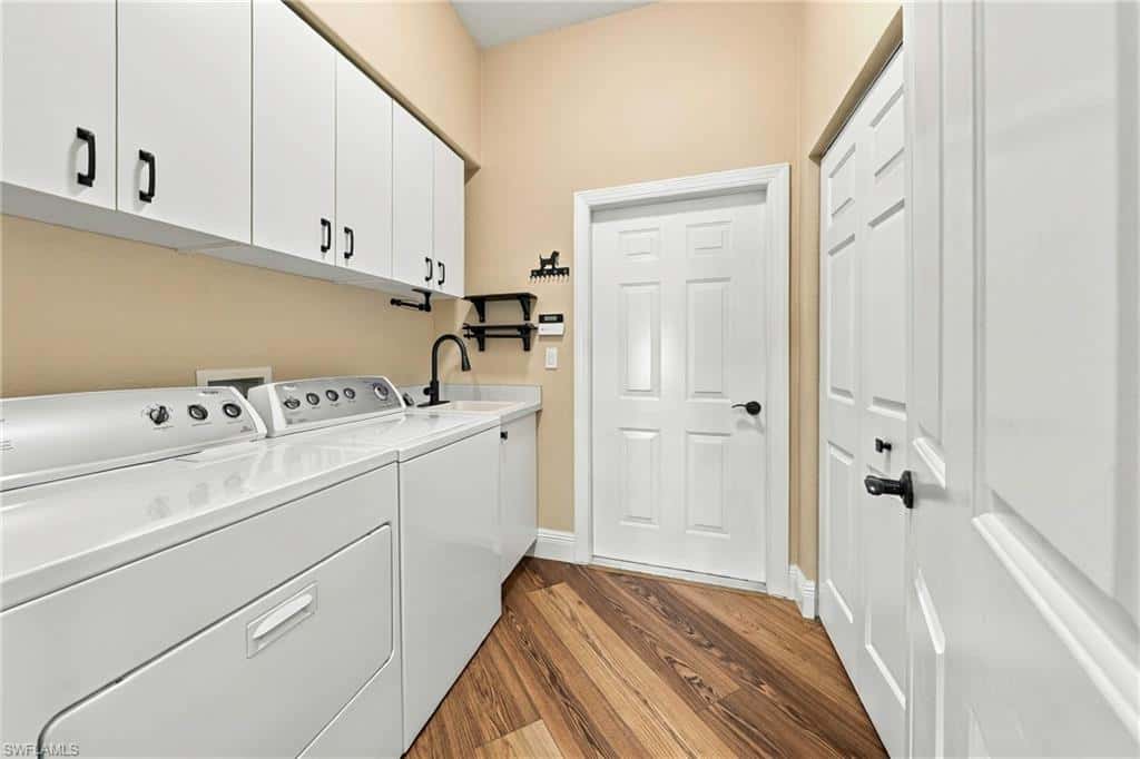8070 Tauren Ct, Naples, photo 30
