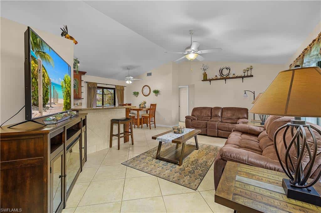 11553 Oakland Dr, Bokeelia, photo 9