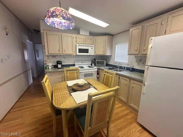 1453 Diamond Lake Cir, Naples, photo 8